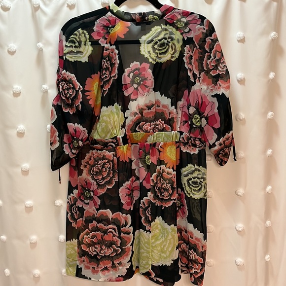 Cabi Gemini Tunic - Picture 2 of 4